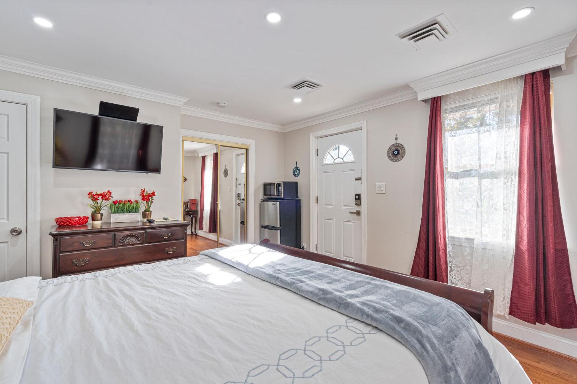 Charming Boutique Haven Hotel Fort Washington Exterior photo